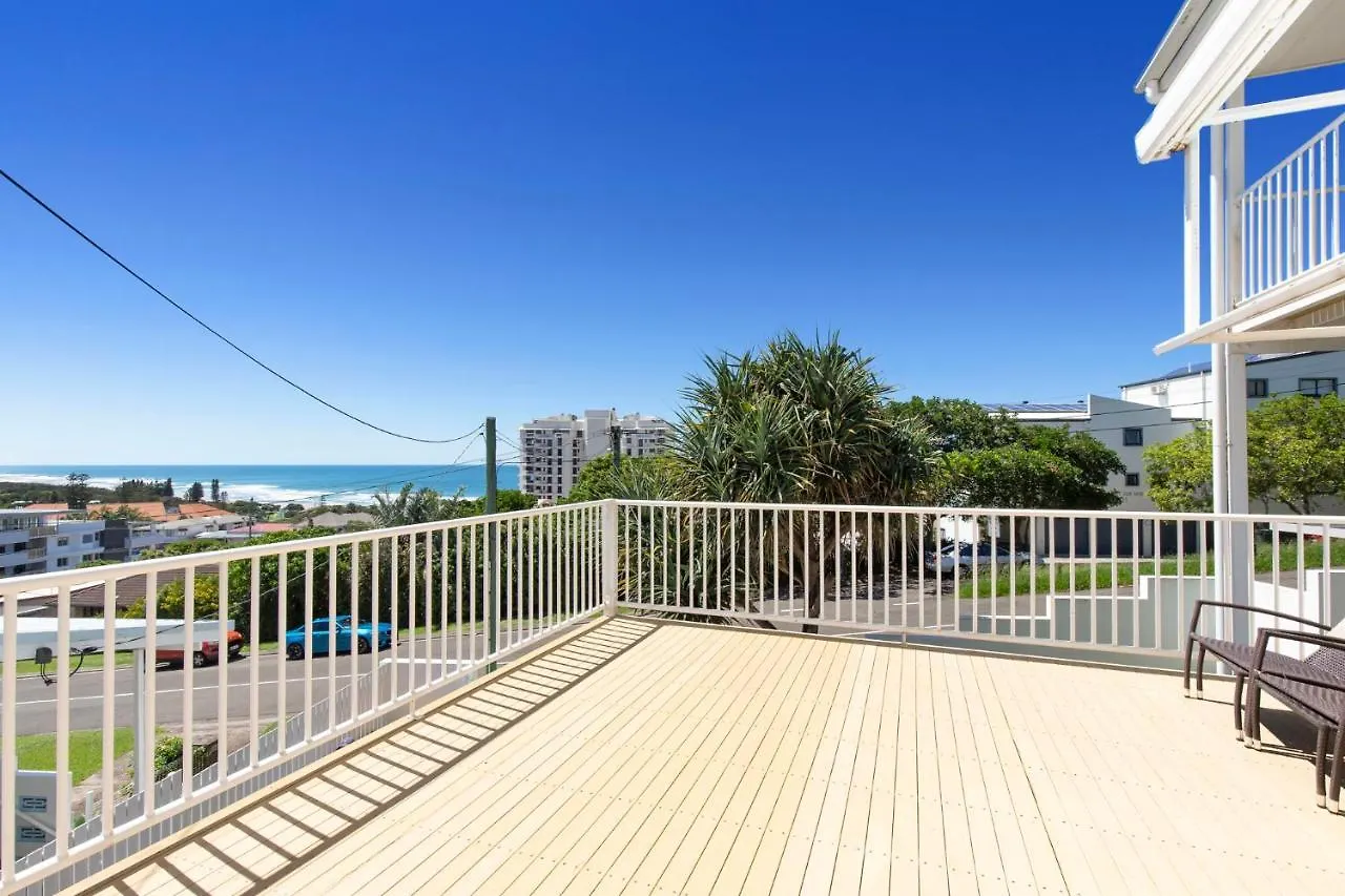 The White House - Spectacular Ocean Views, Wifi, Central Coolum Coolum Beach