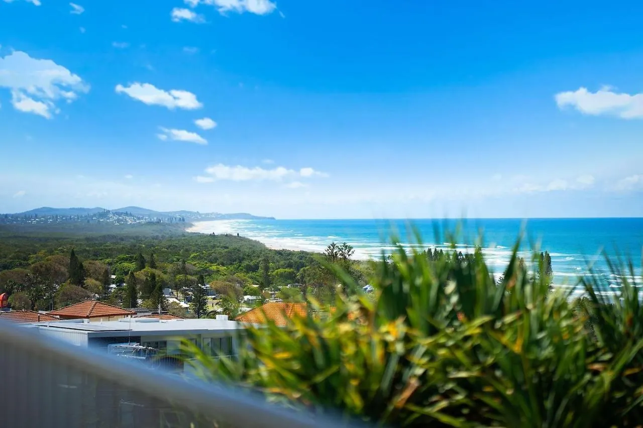 The White House - Spectacular Ocean Views, Wifi, Central Coolum Coolum Beach